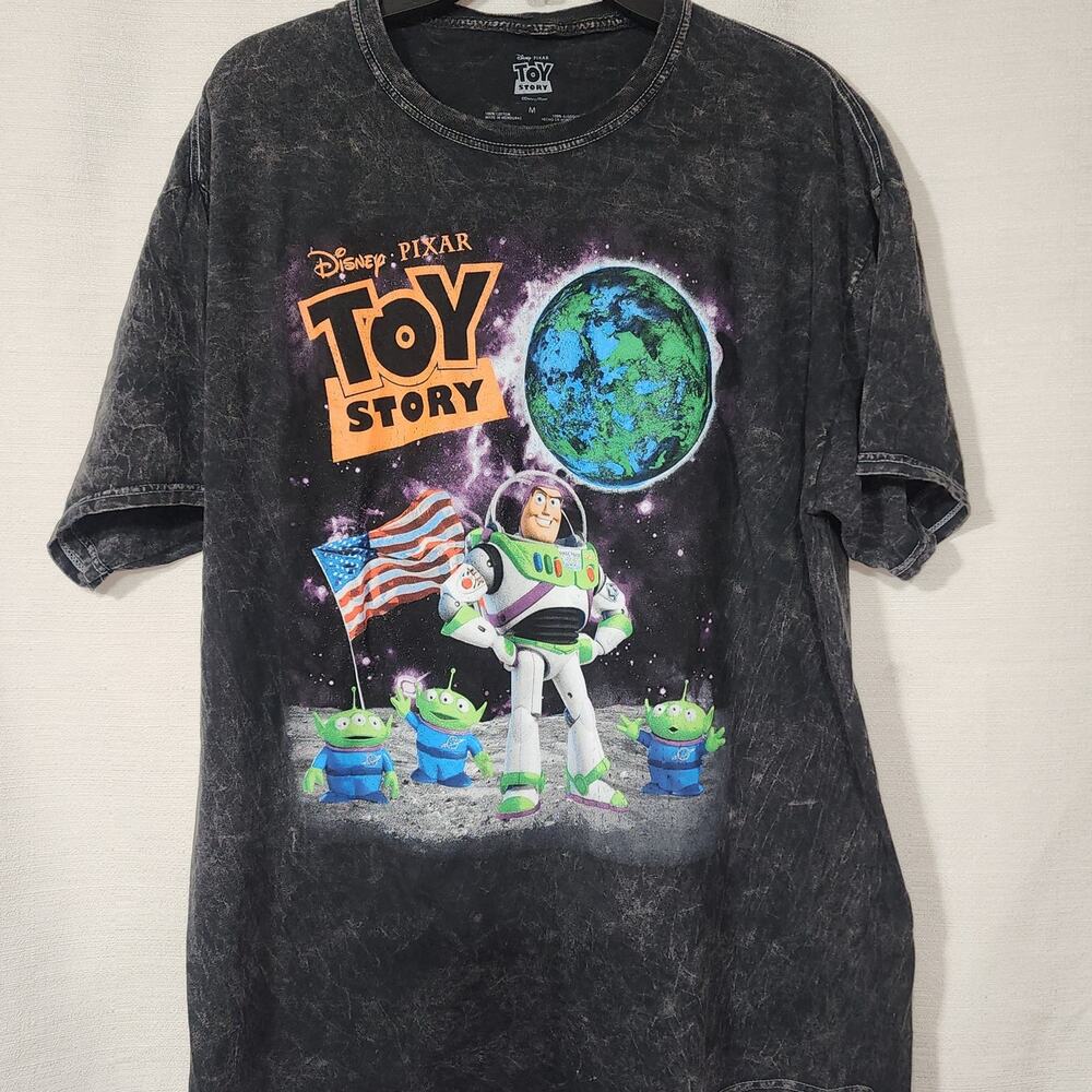 Toy story Buzz lightyear men's medium shirt